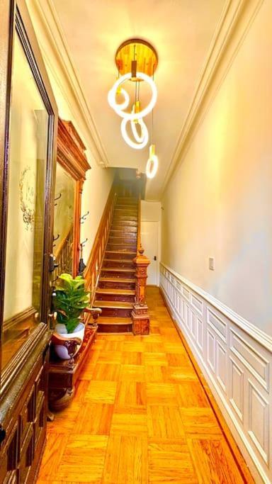 Airy, Modern Penthouse In A Brooklyn Brownstone Apartment New York City Exterior photo